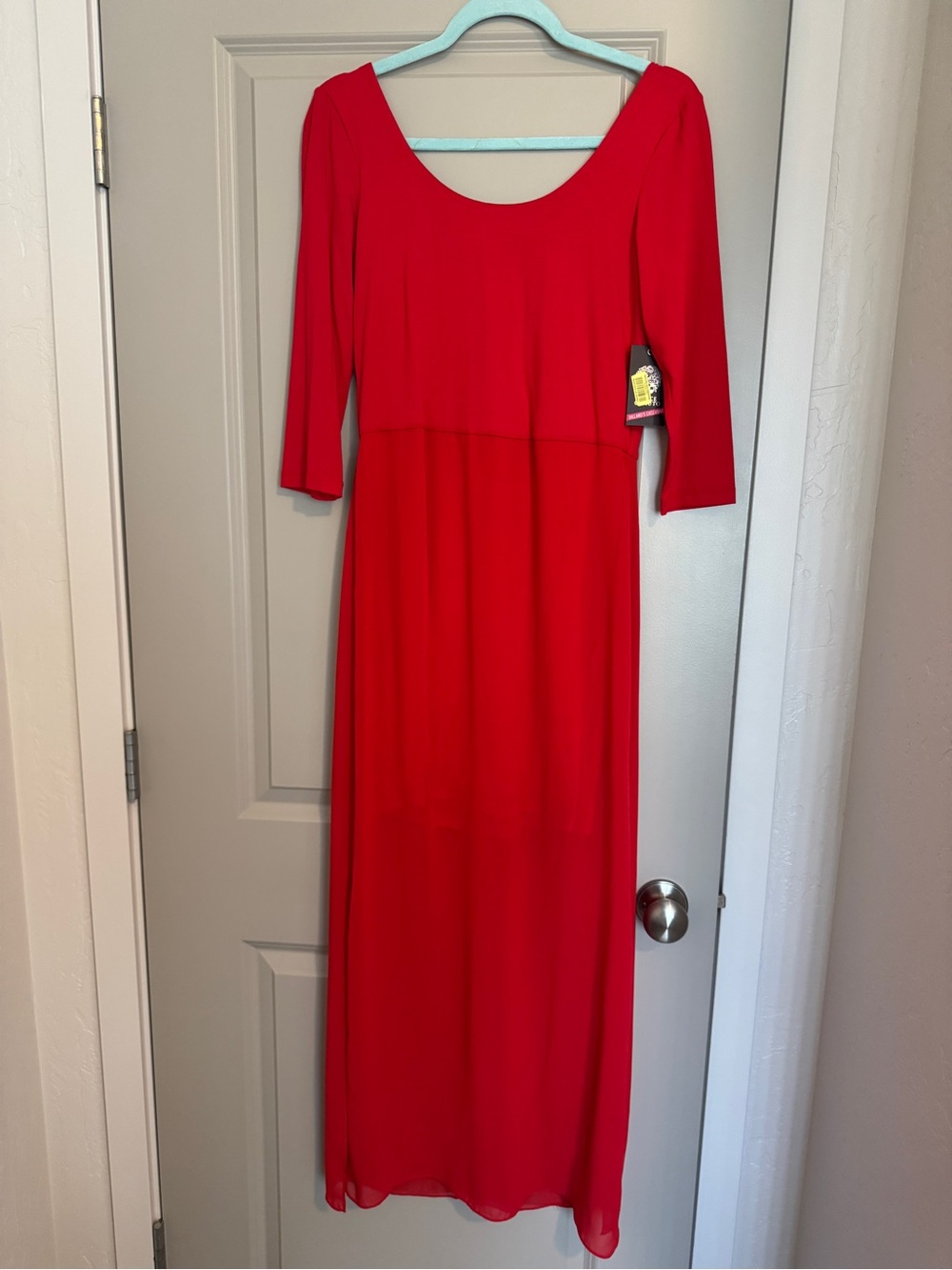 Vince Camuto Red Scoop-Neck Maxi Dress